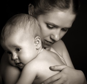 The bonding between a mother and child is revealed astrologically.